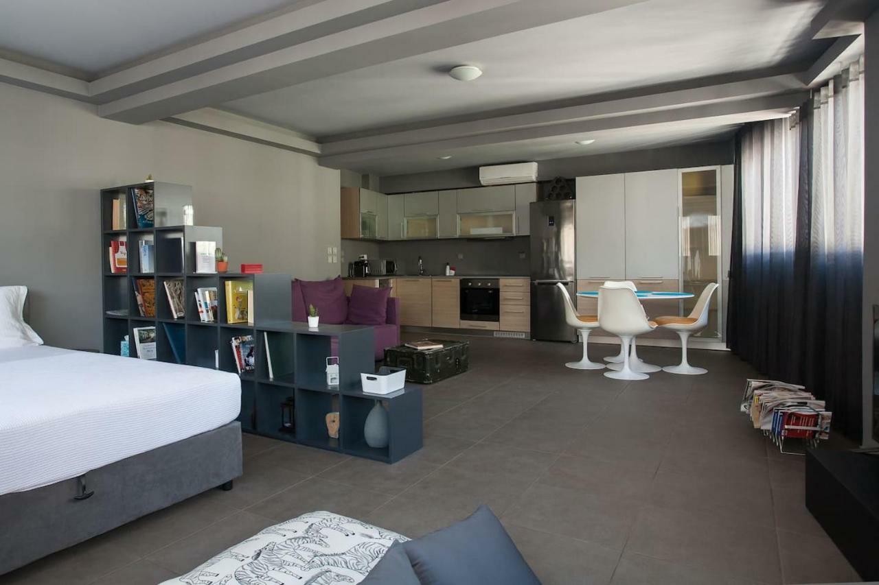 Boutique Apartment In Athens Center Exterior photo